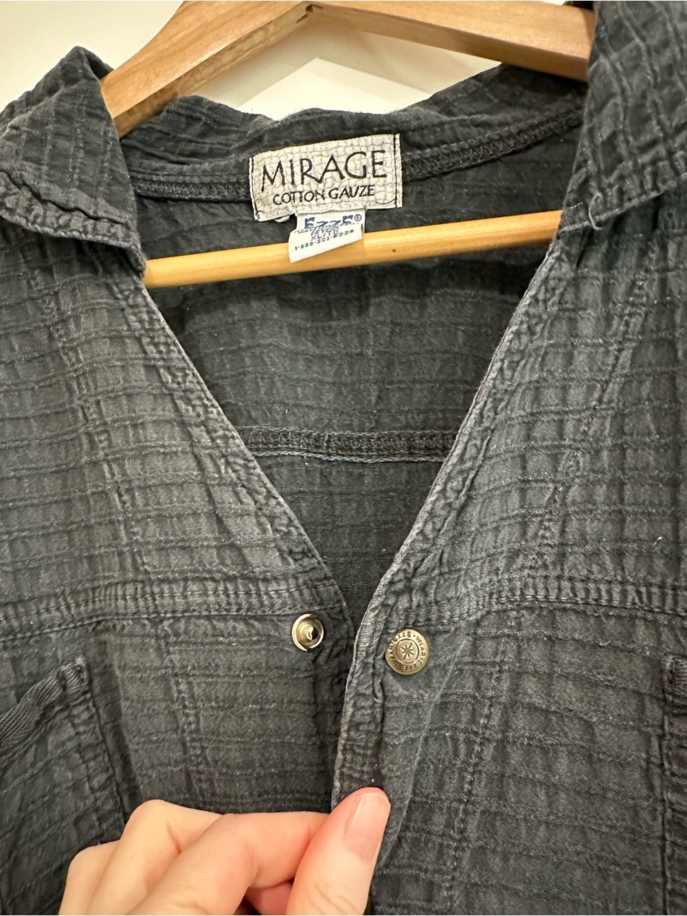 Vintage Retro 100% Cotton Gauze Washed Black Oversized Button Down Shirt Size XL - Picture 3 of 6
